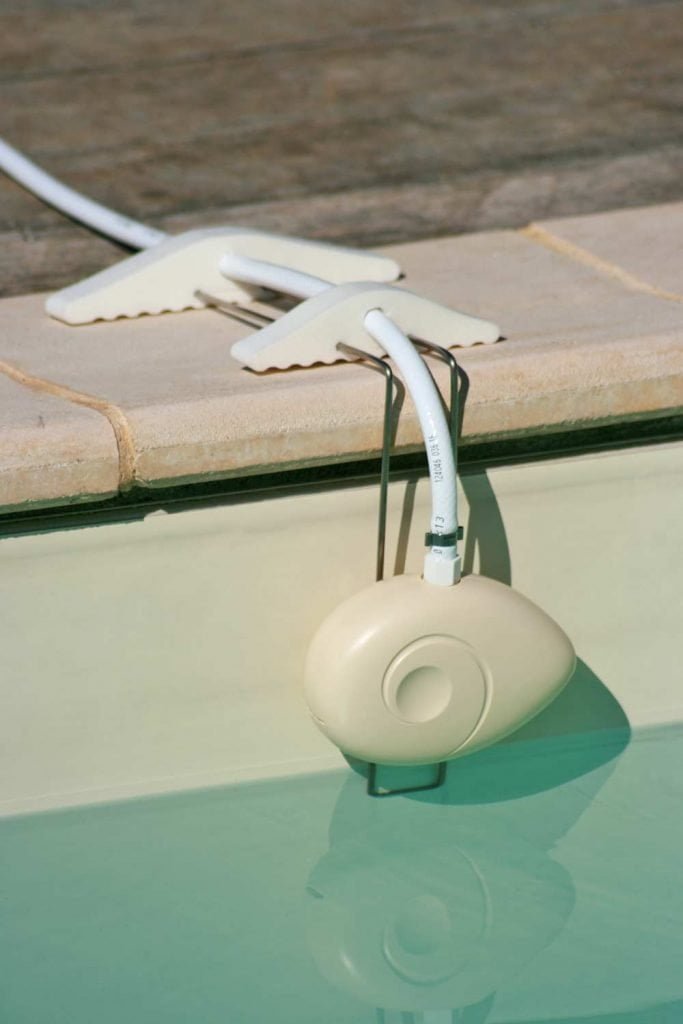 Régulateur de niveau automatique NivOmatic installé sur margelles